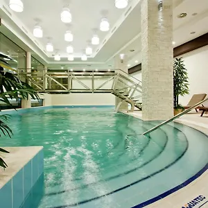 Earth & People & - Free Parking & Swimming Pool Sofia